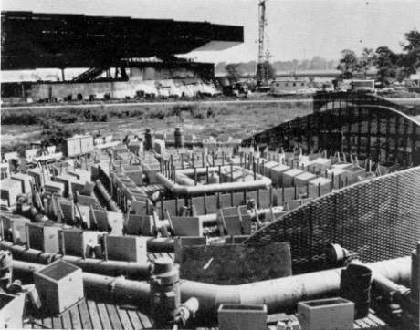 Block of Pipes and Units with Screens