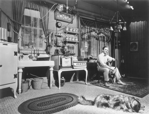 Publicity Still - Disneyland (not Fair)