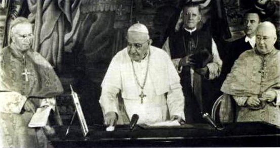 Pope John XXIII Sends Signal